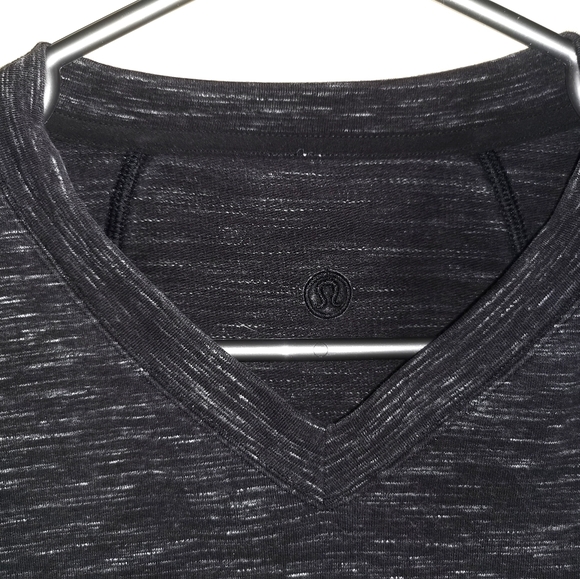 Lululemon Men's Sweater - Picture 3 of 7